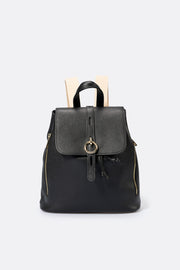 1115 Italian leather backpack in black
