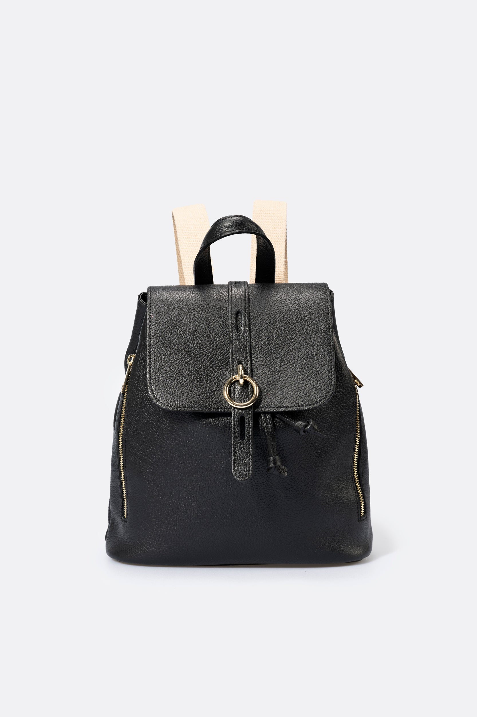 1115 Italian leather backpack in black