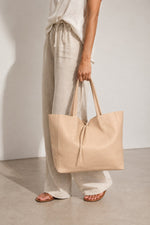 CLOTILDE leather tote bag - Cipria